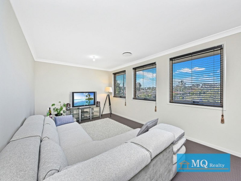 8 Lucas Avenue, Moorebank NSW 2170