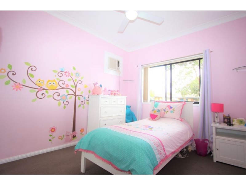 25 Champness Crescent, St Marys NSW 2760