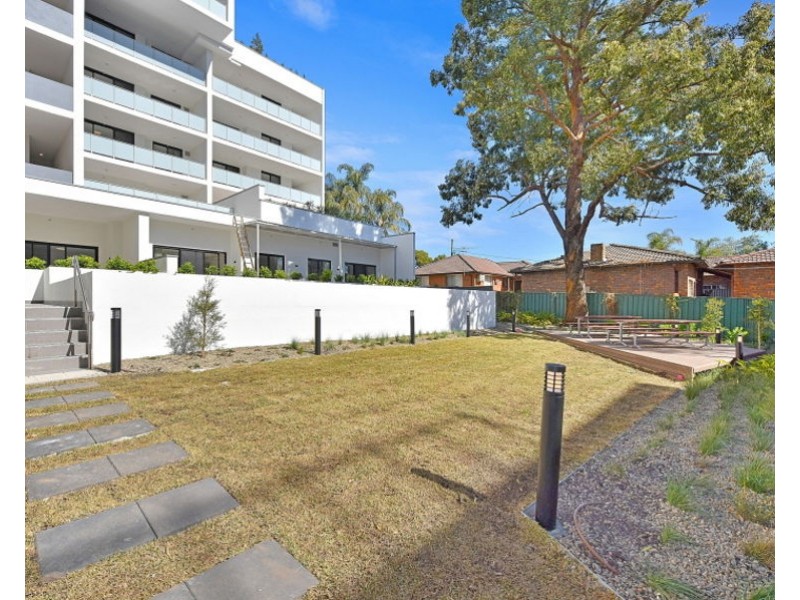 501/2 Good Street, Westmead NSW 2145