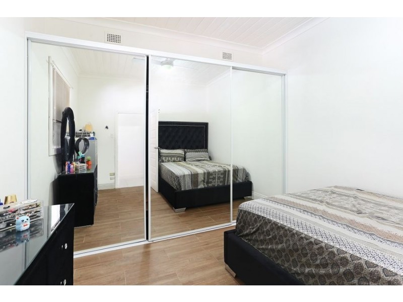 37 Park Rd, Auburn NSW 2144