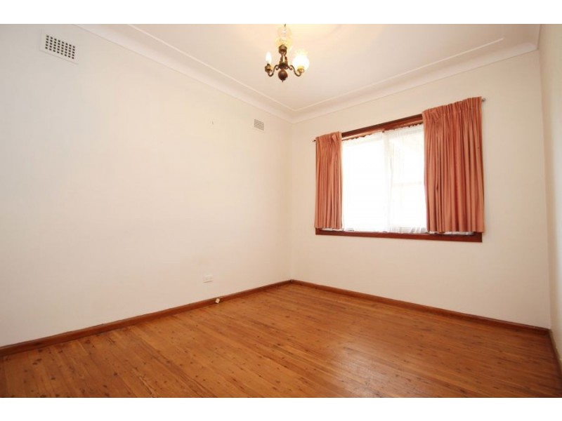 5 Maple Crescent, Ermington NSW 2115