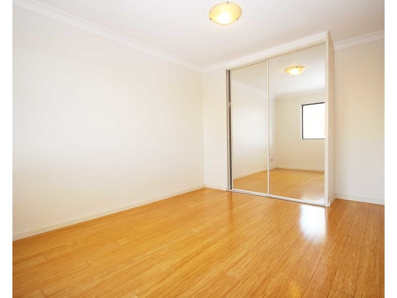 17/2 Amy Street, Regents Park NSW 2143