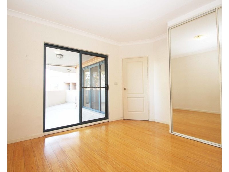 17/2 Amy Street, Regents Park NSW 2143