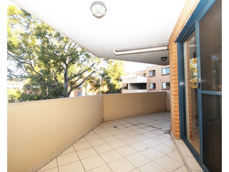 17/2 Amy Street, Regents Park NSW 2143