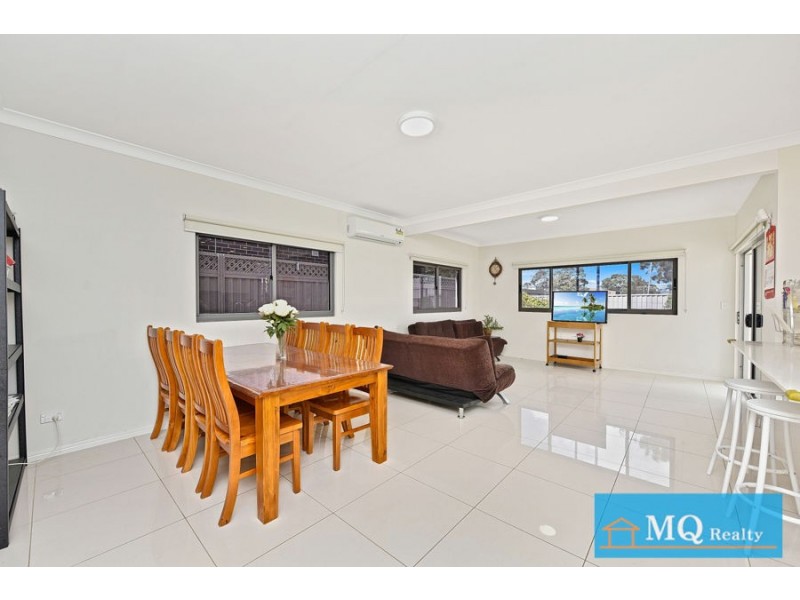 33 Bowaga Circuit, Villawood NSW 2163