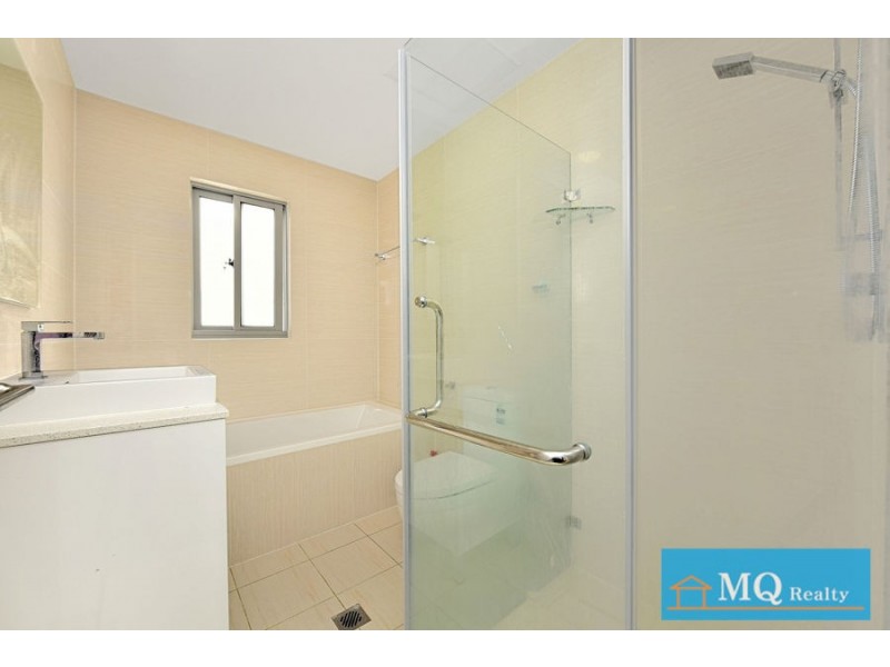 33 Bowaga Circuit, Villawood NSW 2163