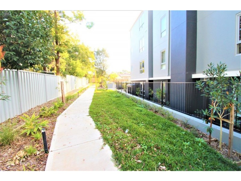 19 Booth Street, Westmead NSW 2145