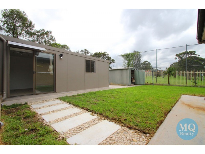 220 Metella Road, Toongabbie NSW 2146