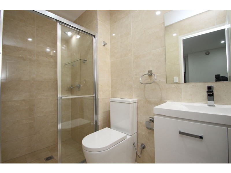 2/6-14 Park Road, Auburn NSW 2144