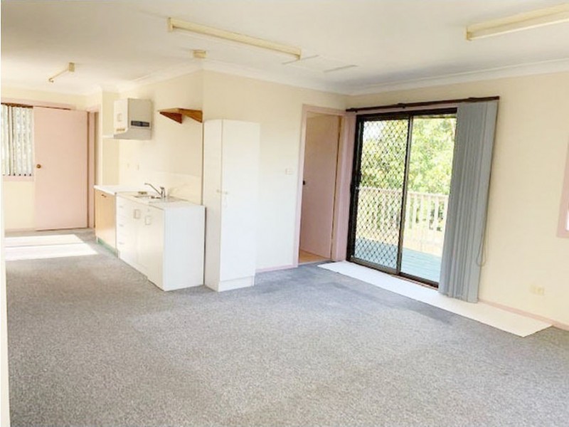 2 Pomona Street, Greenacre NSW 2190