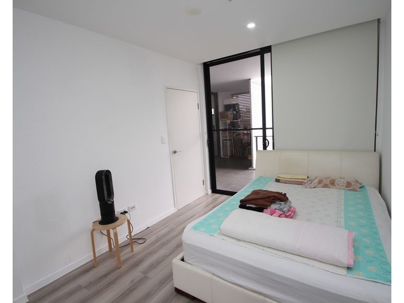 A205/35-37 Rawson St, Auburn NSW 2144