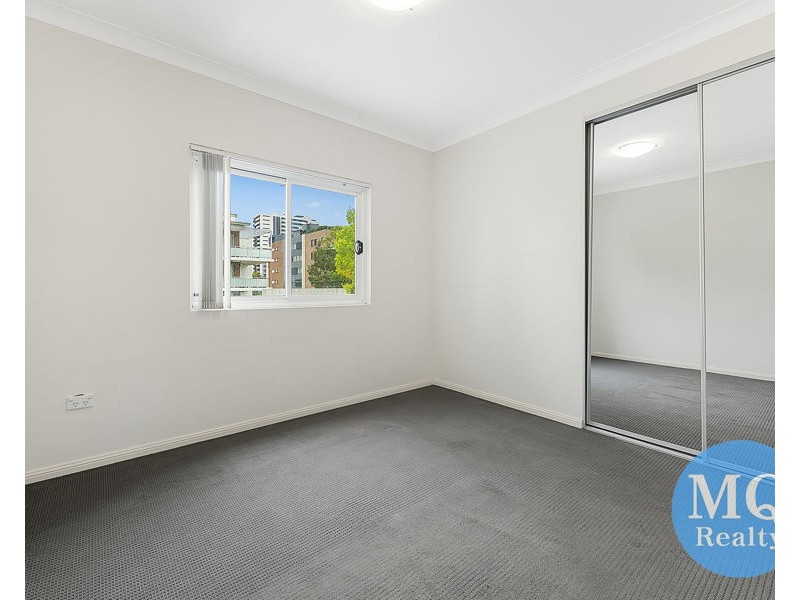 8/ 22-24 Smythe Street, Merrylands NSW 2160