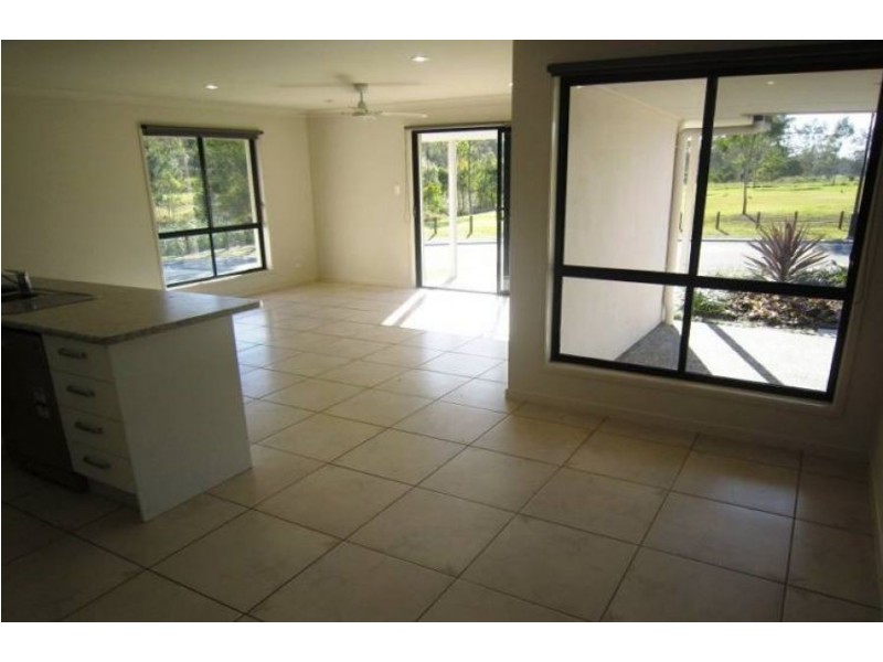 2/28 Wyndham Circuit, Holmview QLD 4207