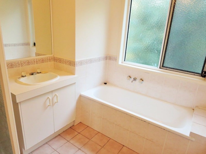 6 Jasmine Place, Beenleigh QLD 4207