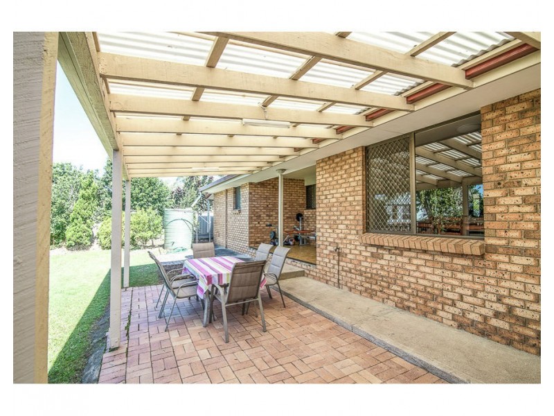 24 Yorkshire Crescent, Mount Warren Park QLD 4207