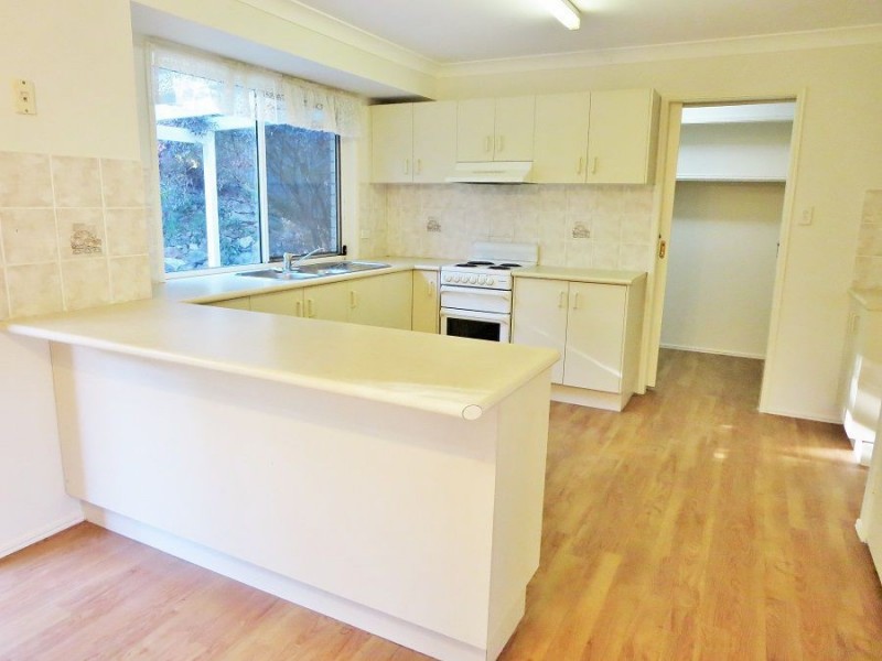 6 Jasmine Place, Beenleigh QLD 4207