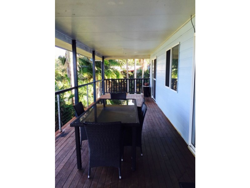 30 Oomool Street, Macleay Island QLD 4184