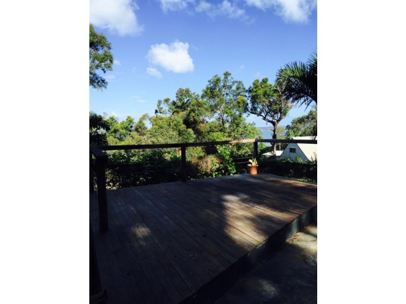 30 Oomool Street, Macleay Island QLD 4184
