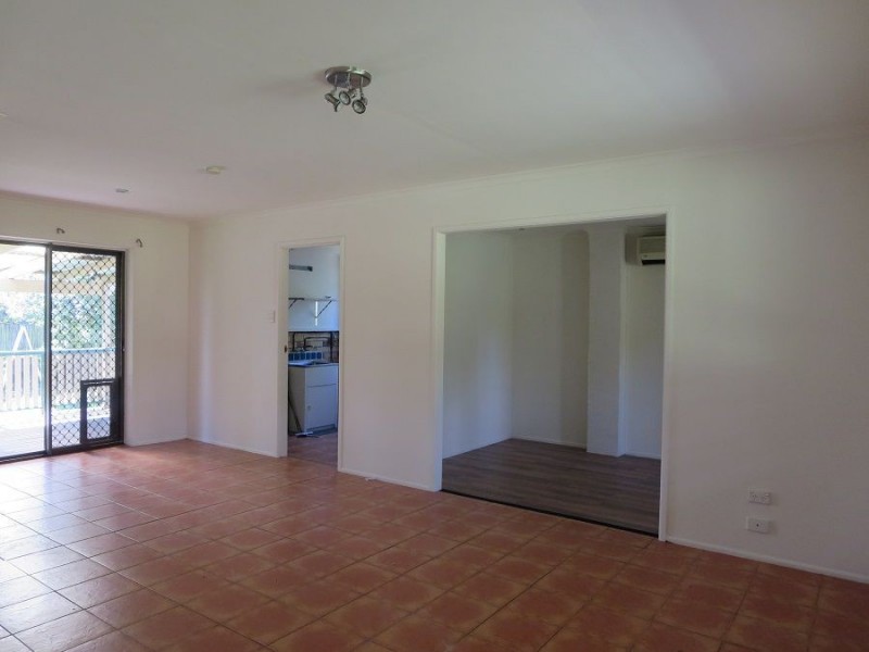 25 Heinrich Street, Mount Warren Park QLD 4207