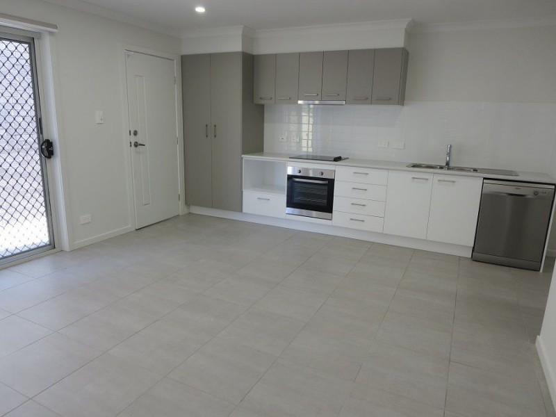 1/78 Glorious Promenade, Redbank Plains QLD 4301