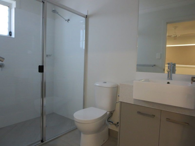 1/78 Glorious Promenade, Redbank Plains QLD 4301