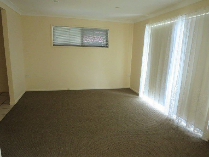 18 Guyra Close, Mount Warren Park QLD 4207