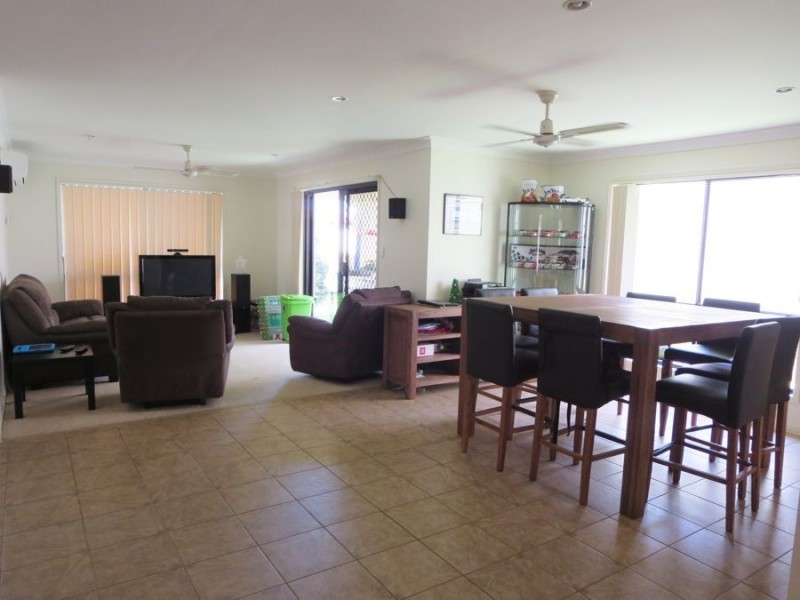 56 Tee Trees Blvd, Arundel QLD 4214