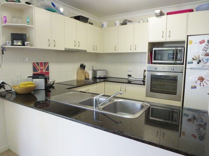 56 Tee Trees Blvd, Arundel QLD 4214