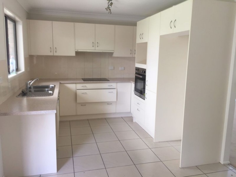 3 Ainslee Court, Mount Warren Park QLD 4207