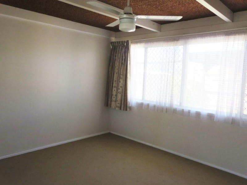 44 Glendevon Crescent, Mount Warren Park QLD 4207