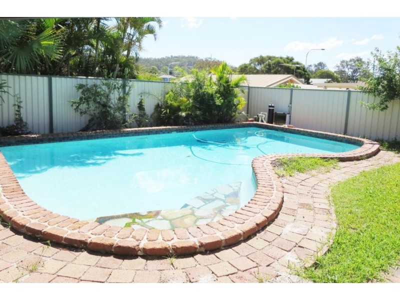44 Glendevon Crescent, Mount Warren Park QLD 4207