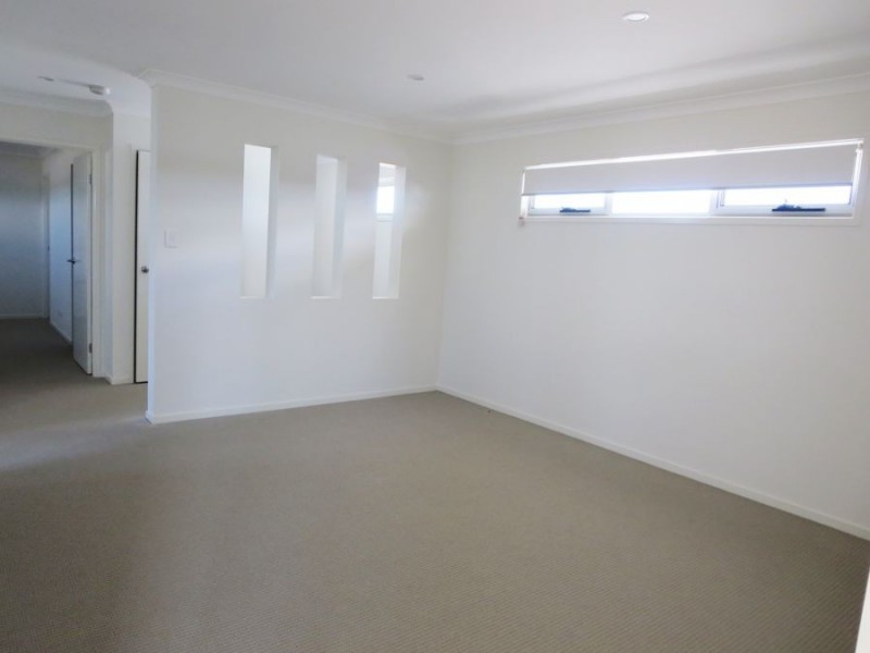 59 Ningaloo Drive, Pimpama QLD 4209