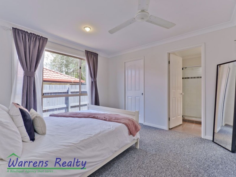 20 Mountain View Crescent, Mount Warren Park QLD 4207