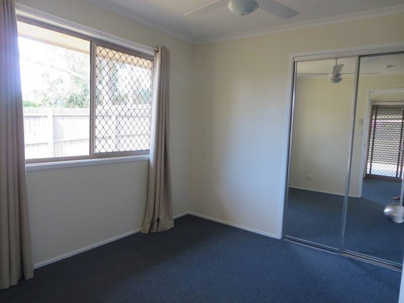 37 Thoms Crescent, Mount Warren Park QLD 4207