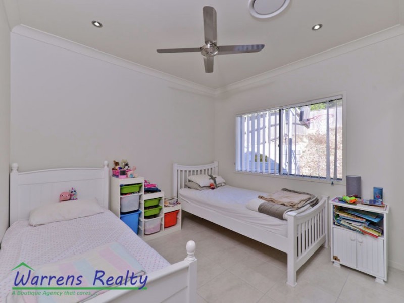 37 Grasslands Crescent, Reedy Creek QLD 4227