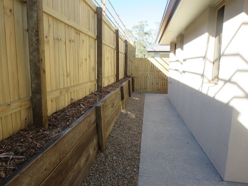 64 Baspa Street, Holmview QLD 4207