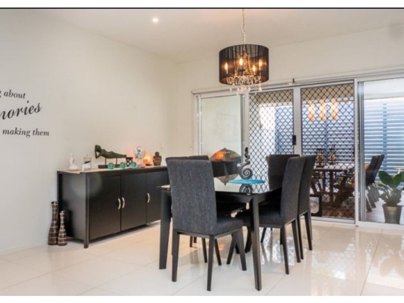 3 Paisley Court, Mount Warren Park QLD 4207