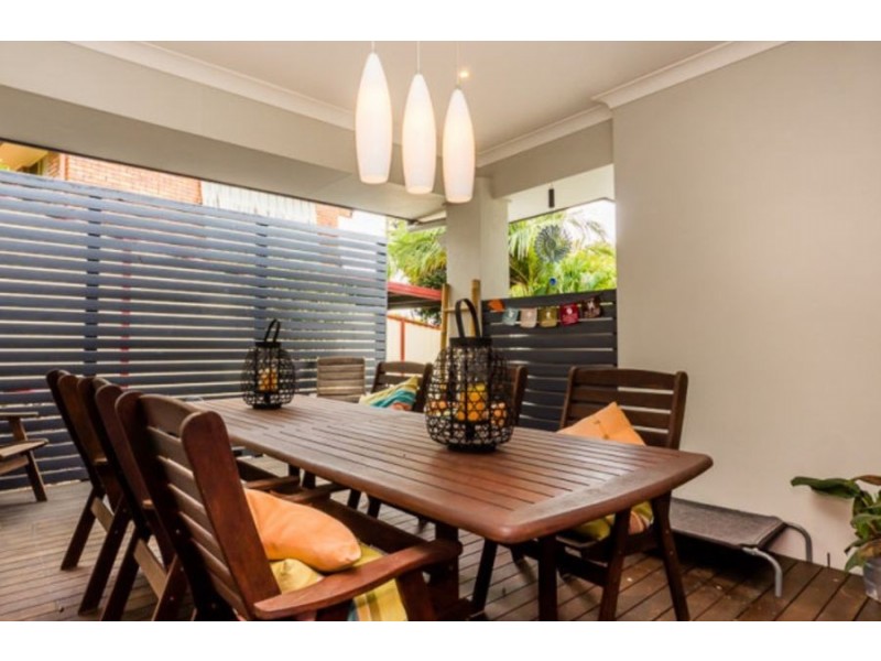 3 Paisley Court, Mount Warren Park QLD 4207