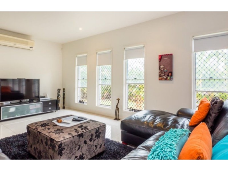 3 Paisley Court, Mount Warren Park QLD 4207