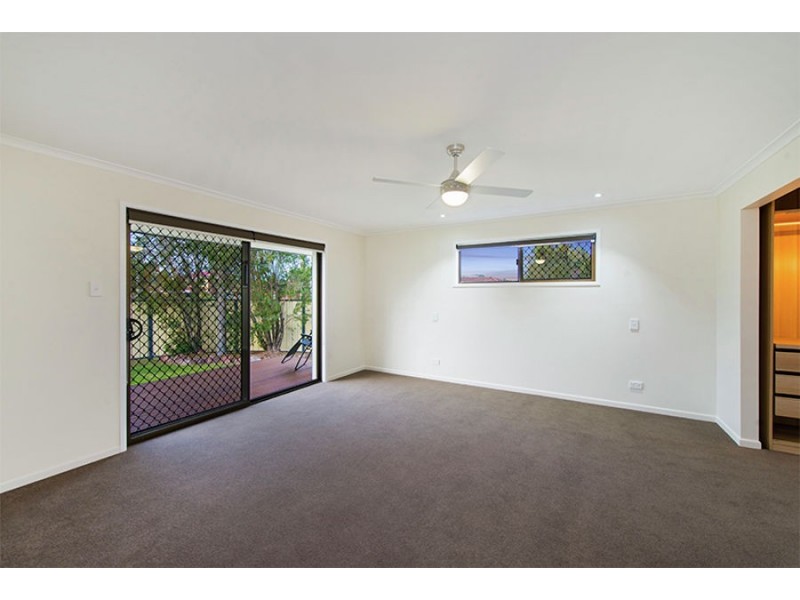 2 Jennifer Court, Mount Warren Park QLD 4207