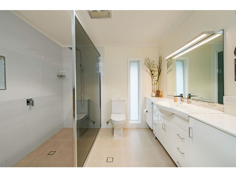 2 Jennifer Court, Mount Warren Park QLD 4207