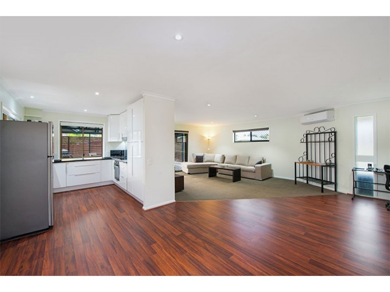 2 Jennifer Court, Mount Warren Park QLD 4207