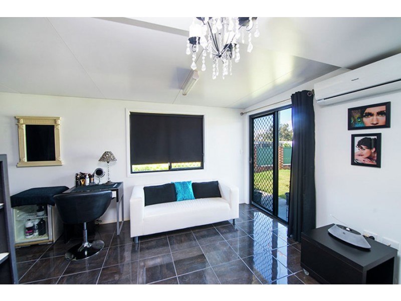 1 Merrow Street, Mount Warren Park QLD 4207