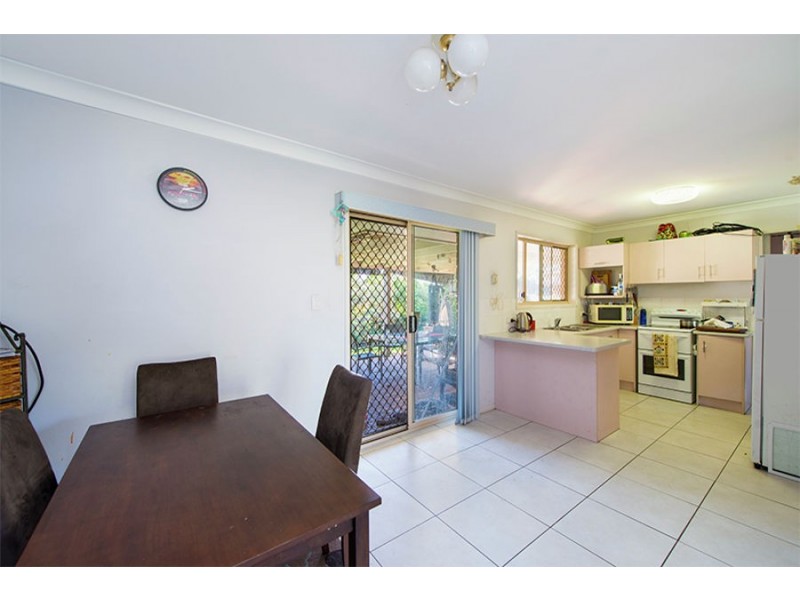 96 Castile Crescent, Edens Landing QLD 4207