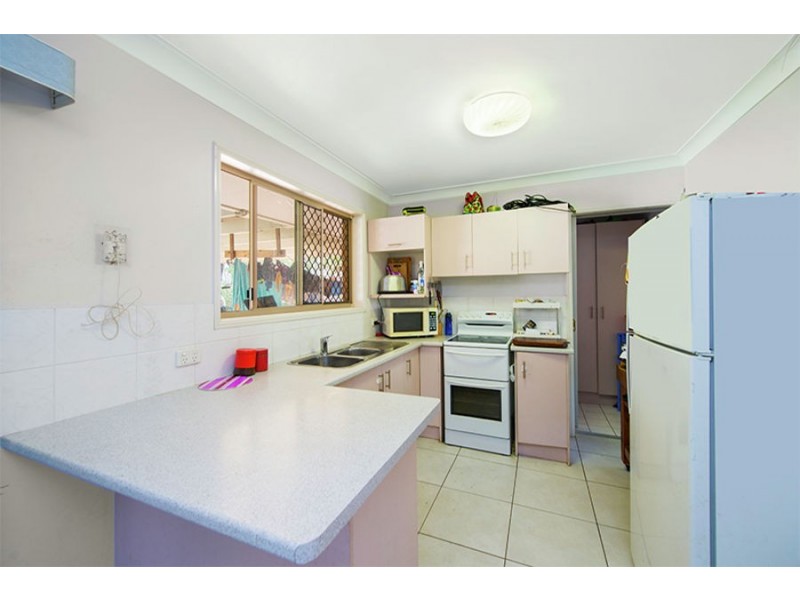 96 Castile Crescent, Edens Landing QLD 4207