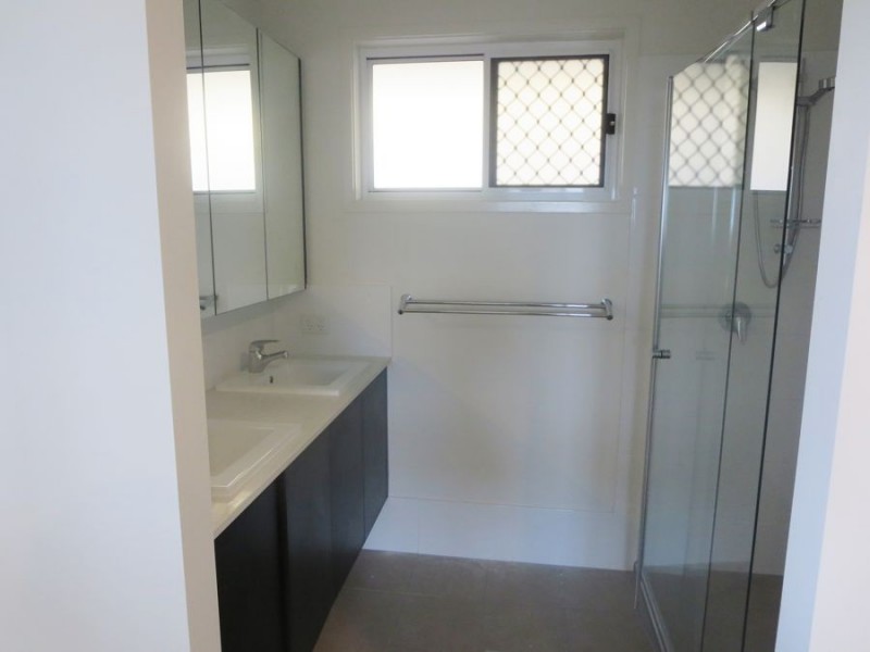 4 Hibiscus Crescent, Maudsland QLD 4210