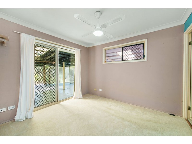 5 Ogle Place, Windaroo QLD 4207
