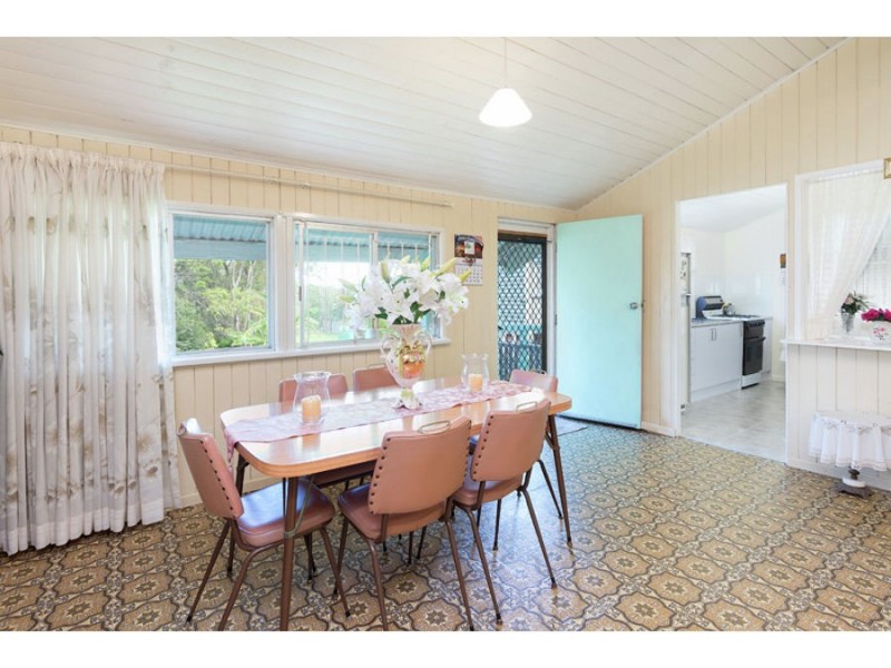 49 Wynnum Rd, Norman Park QLD 4170