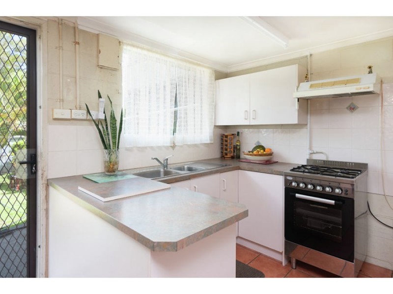 49 Wynnum Rd, Norman Park QLD 4170