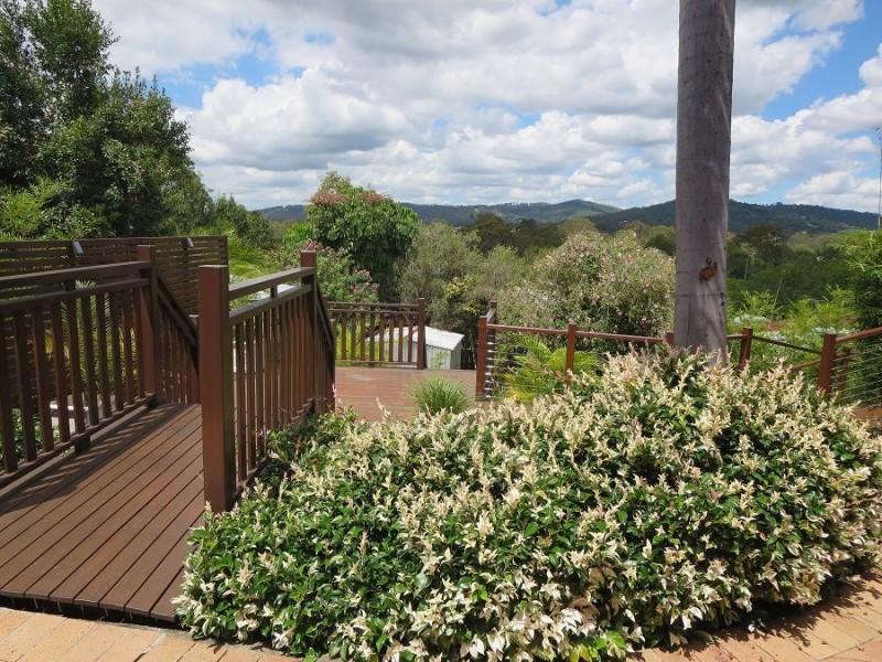 7 Lenna Court, Mount Warren Park QLD 4207